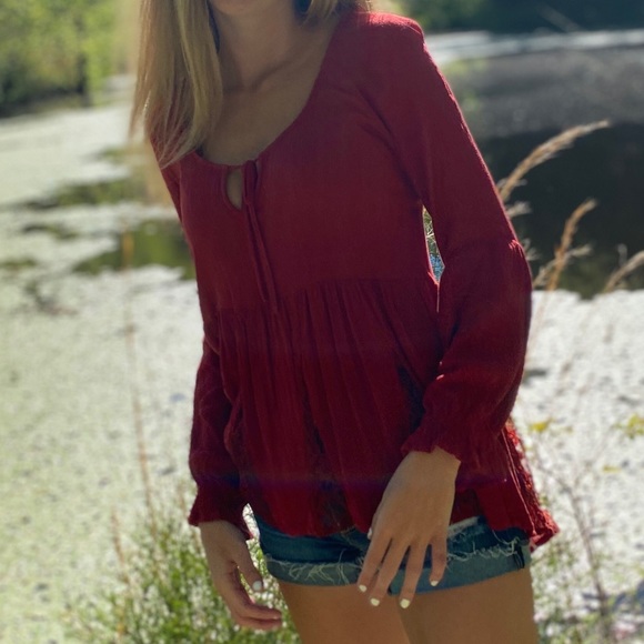 American Eagle red blouse - Picture 4 of 4